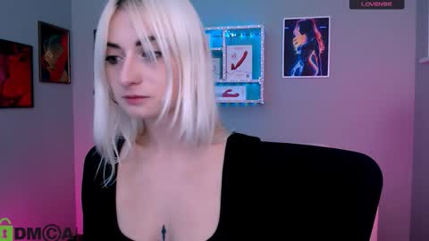 Melisa online show from December 14, 8:26 pm