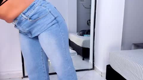 melissa_23_ online show from April 28, 11:58 am