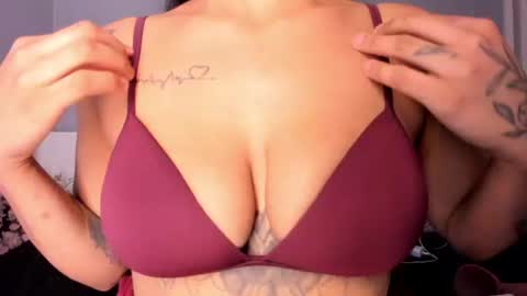 M E L I S S A online show from July 10, 3:22 am