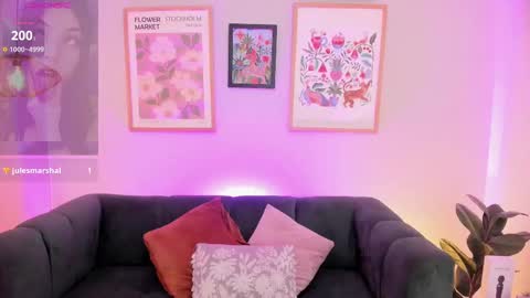 Snapshot of melissa_koster chatting on October 19, 9:36 am Melissa 3 online show from October 19, 9:36 am