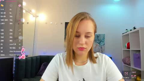 melissa_new22 online show from November 14, 1:30 am