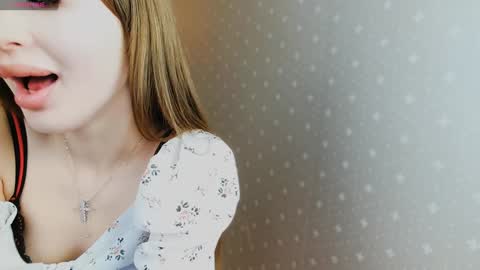 Melissa online show from January 5, 1:35 am