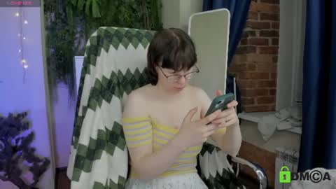 Melissa online show from July 1, 11:57 pm