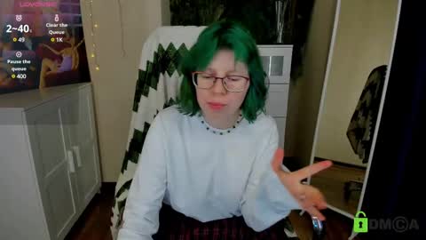 Melissa online show from February 13, 9:50 pm