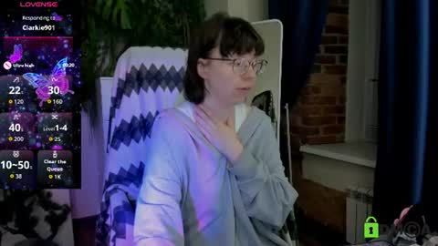 Melissa online show from July 4, 9:07 pm