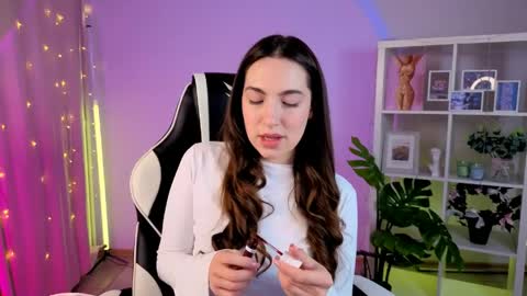 Melissa online show from May 17, 11:41 am