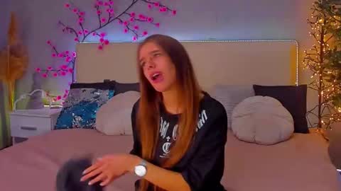 MelissaCrayzy online show from November 14, 8:05 am