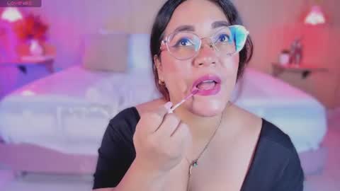 M E L I S S A  online show from July 10, 12:10 pm