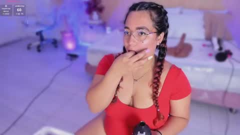M E L I S S A  online show from July 24, 12:24 pm