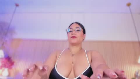 M E L I S S A  online show from July 6, 12:02 pm