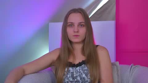 MelissaBerry online show from July 17, 8:49 am