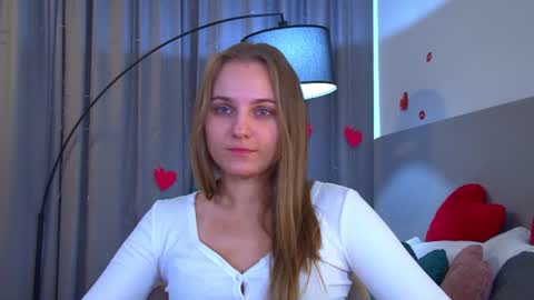 MelissaBerry online show from July 5, 8:43 am