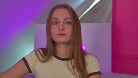 MelissaBerry online show from June 26, 8:09 am