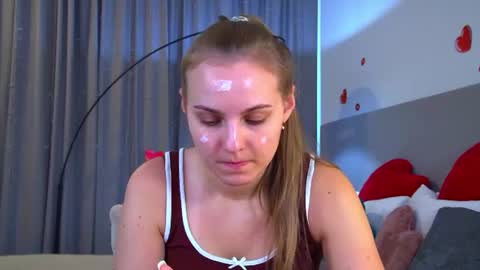 MelissaBerry online show from July 9, 7:56 am