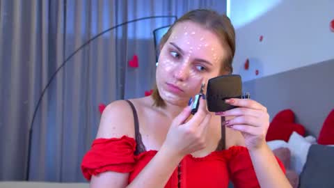 MelissaBerry online show from July 26, 8:01 am