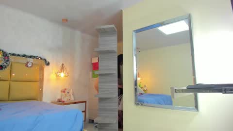    online show from November 27, 9:11 pm