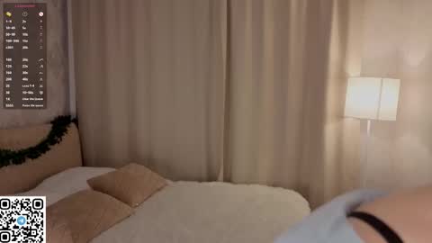 Aki online show from March 8, 5:39 pm