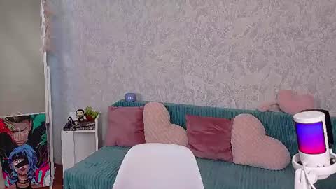 mellhyees online show from July 25, 6:22 am