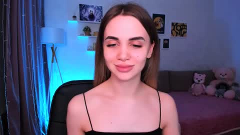 Snapshot of mellifluoustess chatting on March 11, 9:37 pm Tessa online show from March 11, 9:37 pm