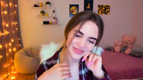 Snapshot of mellifluoustess chatting on January 18, 12:46 am Tessa online show from January 18, 12:46 am