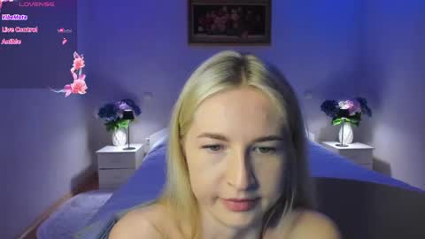 Mellina online show from May 4, 8:48 pm
