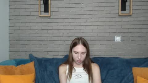 Snapshot of mellingi chatting on October 4, 6:55 am mellingi online show from October 4, 6:55 am