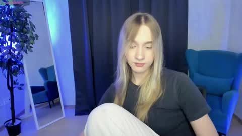 Snapshot of mellisadream chatting on October 8, 1:46 am mellisadream online show from October 8, 1:46 am