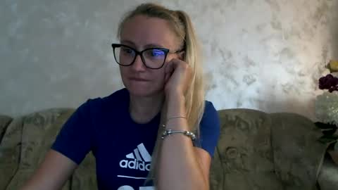 Melly online show from July 17, 8:05 am