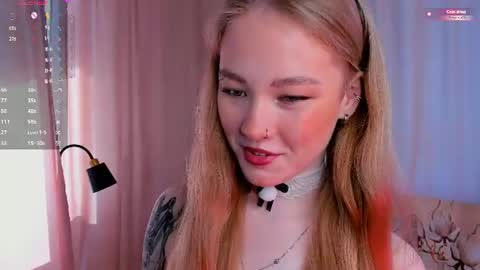 melodievejar online show from July 6, 4:20 am