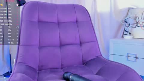 melodievejar online show from July 22, 10:50 am