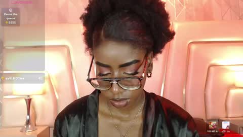     online show from June 4, 11:33 pm