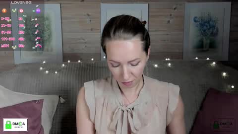 Melody My schedule this week  Wednesday Thursday Sunday online show from November 9, 3:15 pm