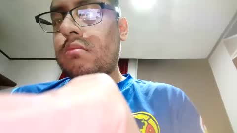 Snapshot of meltingdab chatting on October 12, 12:47 am meltingdab online show from October 12, 12:47 am