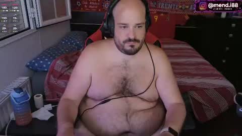 menditeta online show from July 7, 10:03 pm