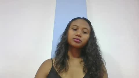 mendrika718601 online show from March 8, 5:33 am