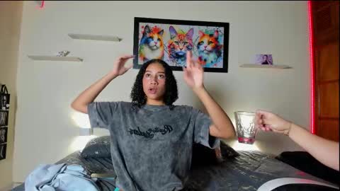 CRISTI AND MEREDIT online show from February 14, 4:04 am