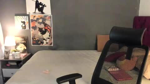laura 3 i am independent model online show from July 26, 2:09 am