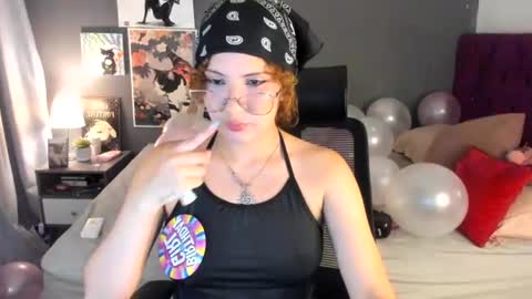 laura 3 i am independent model online show from July 14, 2:27 am