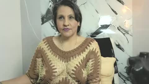 Snapshot of merlyna_goldens chatting on October 12, 3:21 am My next birthday is December 11th. online show from October 12, 3:21 am