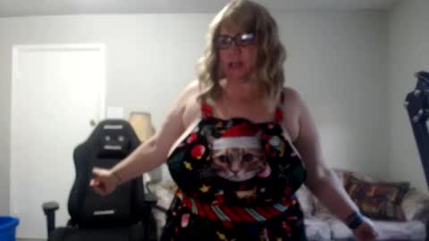 Mommy Jaxx online show from December 18, 11:08 pm