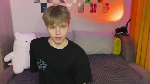 Arthur online show from May 2, 11:54 pm
