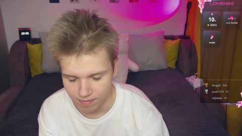 Arthur online show from February 3, 2:53 am