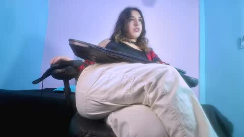 mew_alix online show from April 28, 7:07 pm