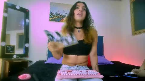 mew_alix online show from June 20, 8:15 pm