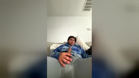 mexicanguy12inch online show from March 23, 7:46 am
