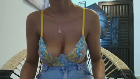 Mulata Spencer online show from November 23, 9:51 am