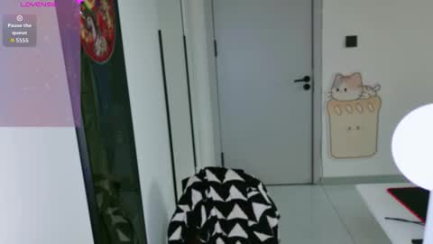 mia77677 online show from March 18, 6:08 am