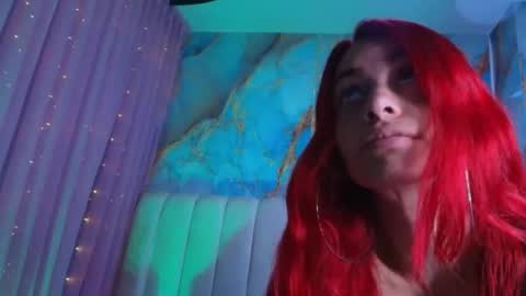 Emi online show from February 25, 7:39 pm