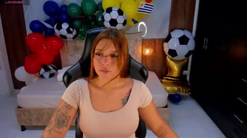 Violett online show from July 13, 8:01 pm