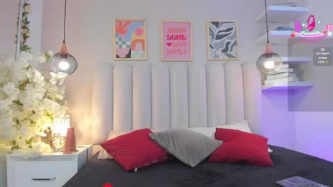 mia__bailey_ online show from April 30, 3:11 am